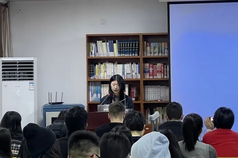 上实剑桥学子风采 | 朱旻琪：美...